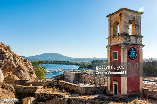 greece, ionian islands, corfu city, view from old fortress on corfu island - barrio-antiguo fotografías e imágenes de stock