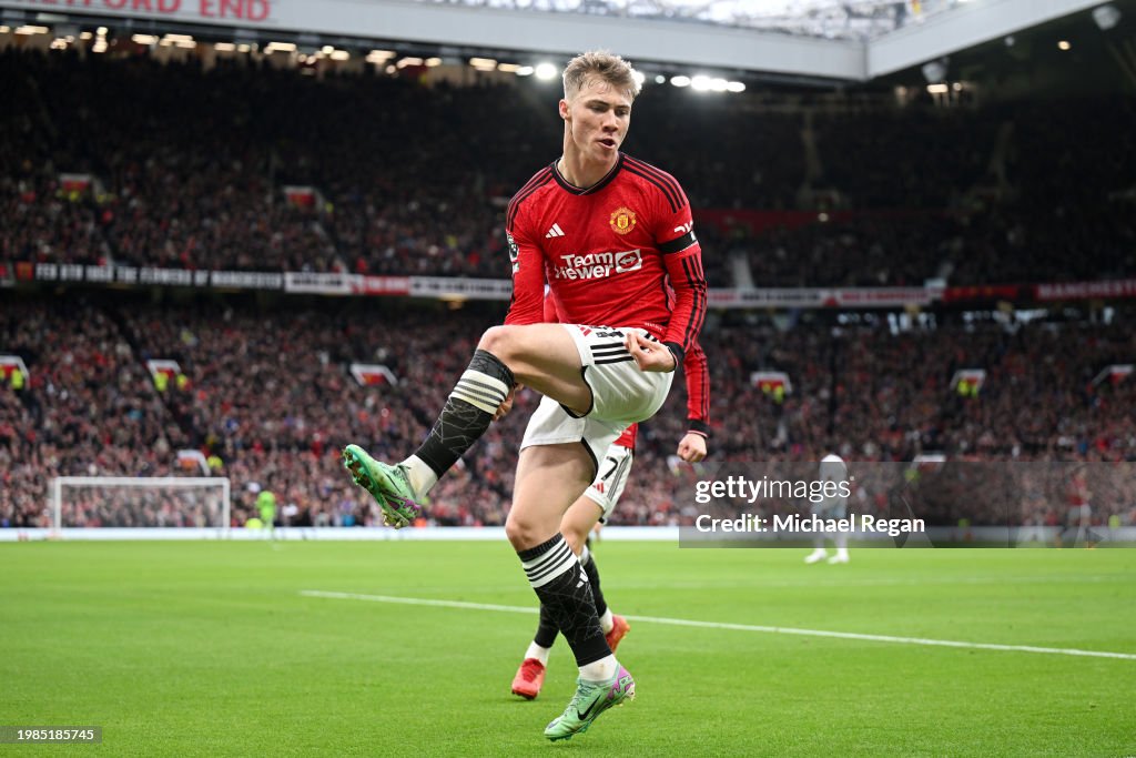 Manchester United v West Ham United - Premier League