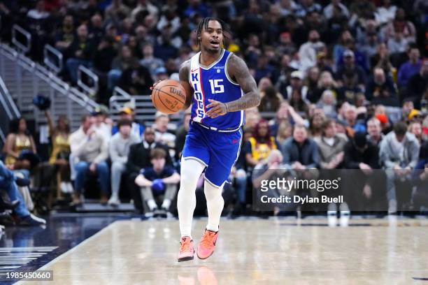 Davion Mitchell of the Sacramento Kings dribbles the ball in the first quarter against the Indiana Pacers at Gainbridge Fieldhouse on February 02,...