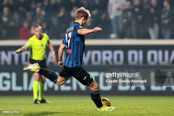 Charles De Ketelaere of Atalanta BC scores his team's second goal from the penalty spot during the Serie A TIM match between Atalanta BC and SS Lazio...