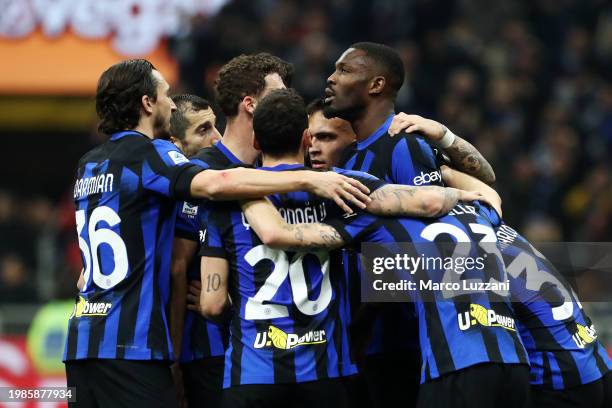 The players of FC Internazionale celebrate as Federico Gatti of Juventus scores an own-goal during the Serie A TIM match between FC Internazionale...