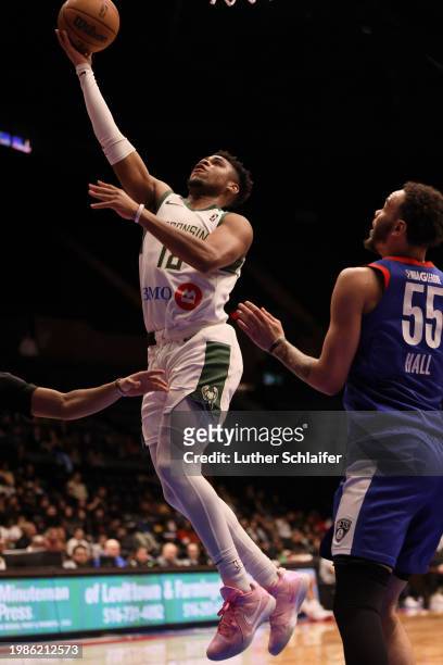 Malachi Smith of the Wisconsin Herd drives to the basket during the game against the Long Island Nets on February 7, 2024 in Uniondale, NY. NOTE TO...