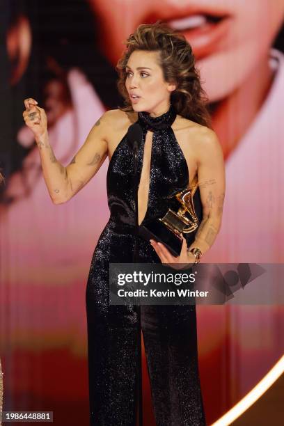 Miley Cyrus accepts the "Best Pop Solo Performance" Award for "Flowers" onstage during the 66th GRAMMY Awards at Crypto.com Arena on February 04,...