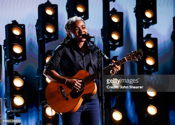 Tracy Chapman performs onstage during the 66th GRAMMY Awards on February 04, 2024 in Los Angeles, California.