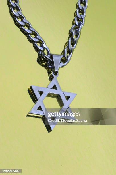 Israeli Star Chain Star Logos Photos and Premium High Res Pictures - Getty Images
