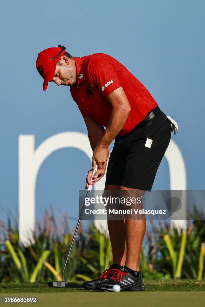 Captain Sergio Garcia of Fireballs GC putt on the 15th green during day three of the LIV Golf Invitational - Mayakoba at El Camaleon at Mayakoba on...