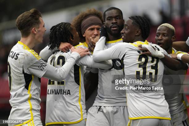 Aka Wilfried Kanga of Standard Liegi celebrates his first goal whit his teammates during the Jupiler Pro League match between RWDM Brussels FC and...