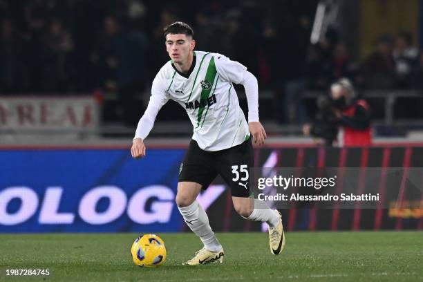 Luca Lipani of US Sassuolo in action during the Serie A TIM match between Bologna FC and US Sassuolo at Stadio Renato Dall'Ara on February 03, 2024...