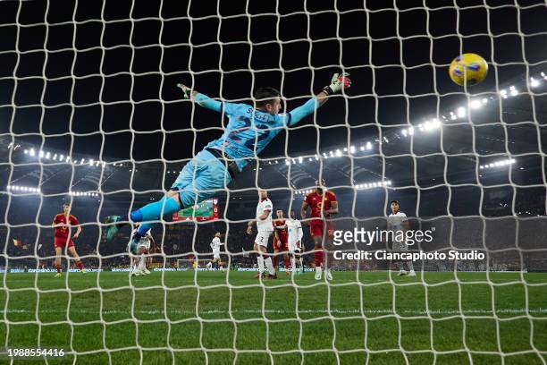 Dean Huijsen of AS Roma scores his team's fourth goal during the Serie A TIM match between AS Roma and Cagliari at Stadio Olimpico on February 05,...