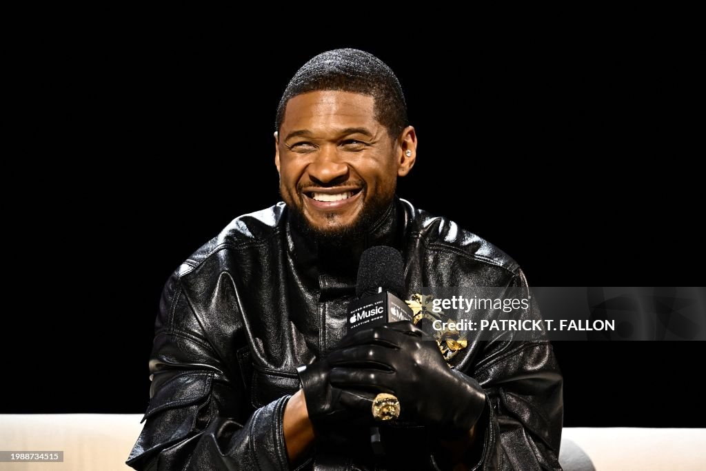 AMFOOT-NFL-SUPERBOWL-USHER