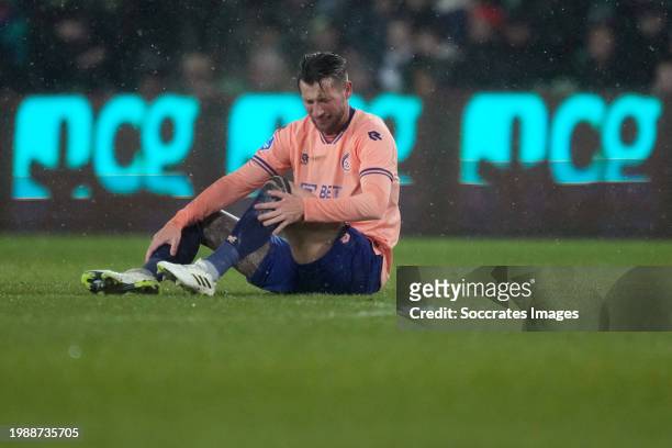 Mitchell Dijks of Fortuna Sittard injury during the Dutch KNVB Beker match between FC Groningen v Fortuna Sittard at the Hitachi Capital Mobility...