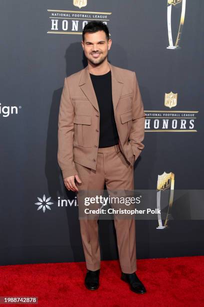 Taylor Lautner at the 13th Annual NFL Honors held at Resorts World Theatre on February 8, 2024 in Las Vegas, Nevada.