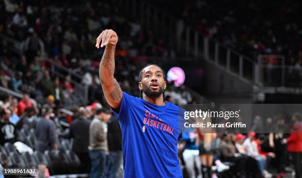 Kawhi Leonard of the Los Angeles Clippers warms up before the 3rd quarter against the Atlanta Hawks at State Farm Arena on February 05, 2024 in...