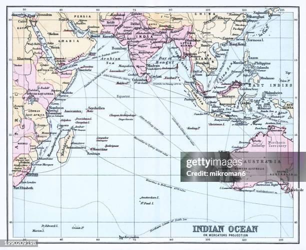 old chromolithograph map of indian ocean - océan indien photos et images de collection