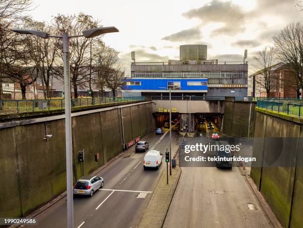 clyde-tunnel am westlichen ende von glasgow, schottland, england - zugpferd stock-fotos und bilder