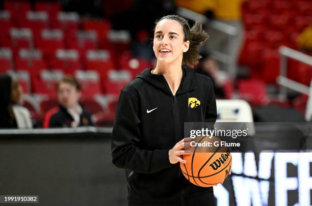 Caitlin Clark of the Iowa Hawkeyes warms up before the game against the Maryland Terrapins at Xfinity Center on February 03, 2024 in College Park,...