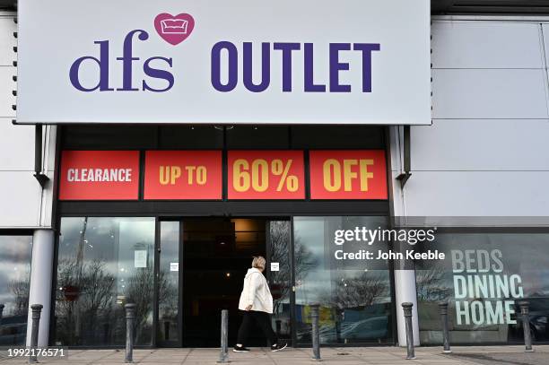 Dfs Store Window 50,053 Dfs Store Stock Photos, High-Res Pictures, and Images - Getty Images