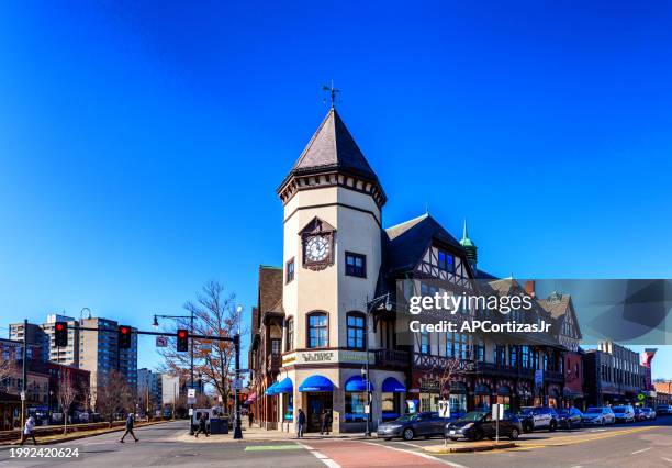 s. s. pierce building - coolidge corner - brookline massachusetts - brookline massachusetts stock pictures, royalty-free photos & images
