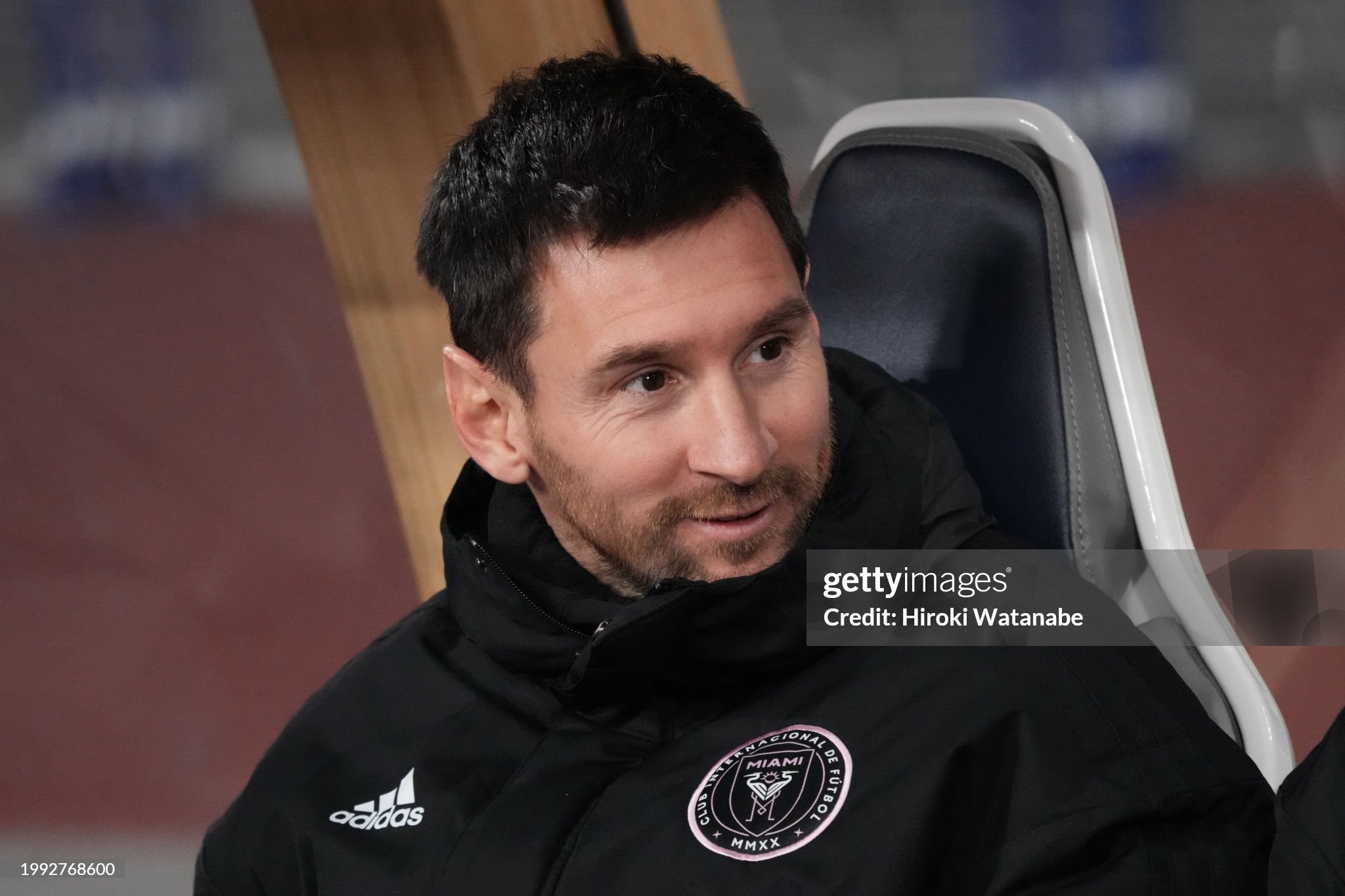 Hong Kong fans receive refund after Messi stayed on the bench