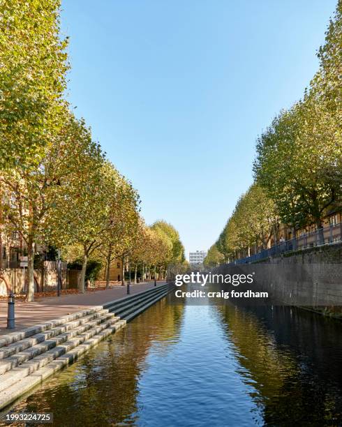 city and the east - wapping lane stock pictures, royalty-free photos & images