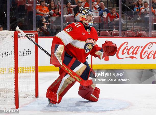 Goaltender Anthony Stolarz of the Florida Panthers looks up ice during second period action against the Philadelphia Flyers at the Amerant Bank Arena...