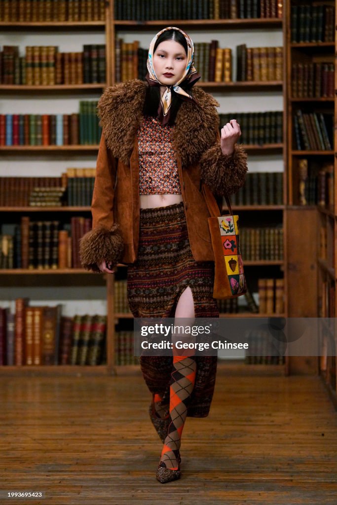 Anna Sui RTW Fall 2024 - Runway
