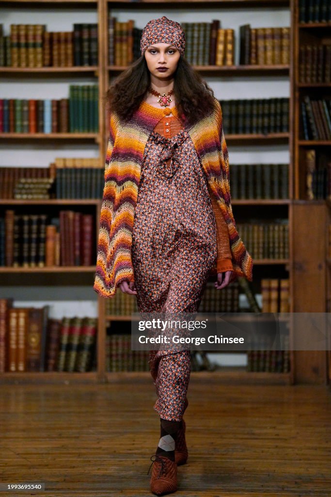 Anna Sui RTW Fall 2024 - Runway