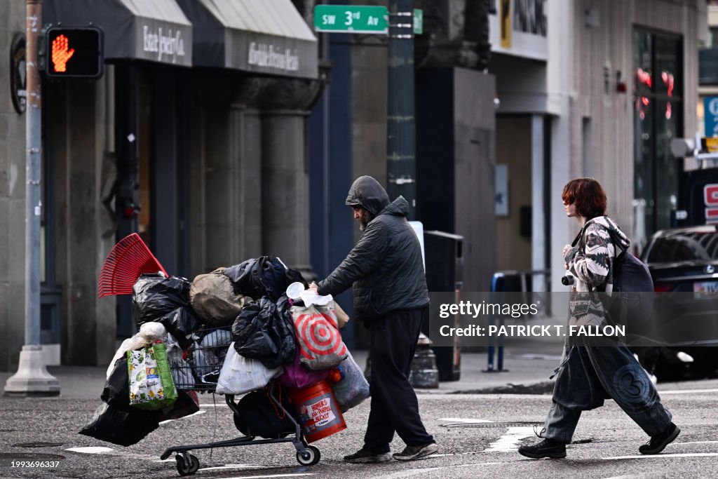 US-POLITICS-HOMELESS-DRUGS-CRIME