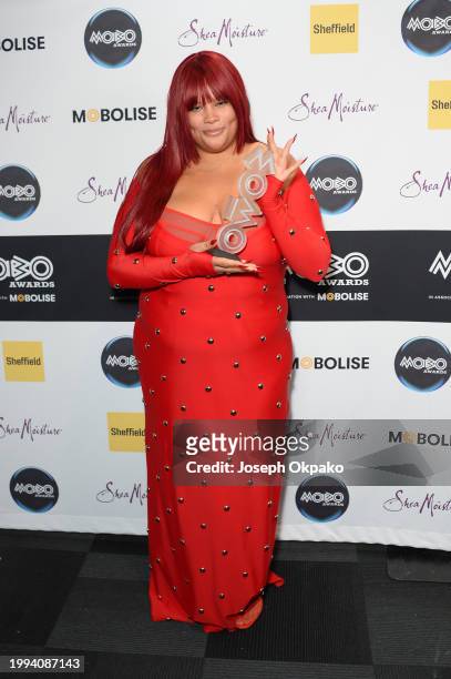 Shygirl poses with the Best Electronic/Dance Act award award in the winners room during the MOBO Awards 2024 at Utilita Arena Sheffield on February...