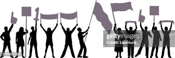 fans mit bannern und fahnen silhouette - stadion tafel stock-grafiken, -clipart, -cartoons und -symbole