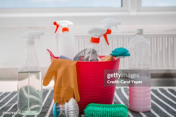 cleaning products of kitchen table - daily bucket ストックフォトと画像