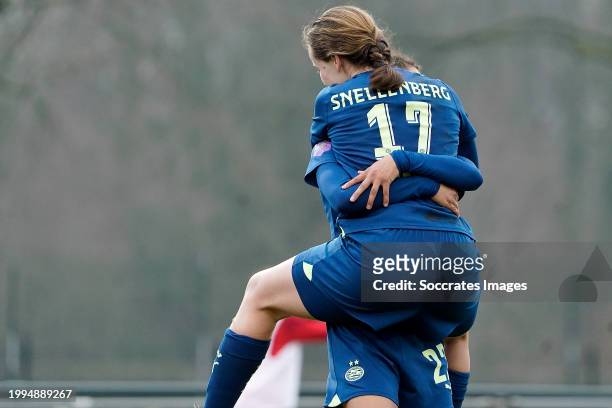 Maxime Snellenberg of PSV Women celebrates 0-2 with Chimera Ripa of PSV Women during the Dutch Eredivisie Women match between FC Utrecht Women v PSV...