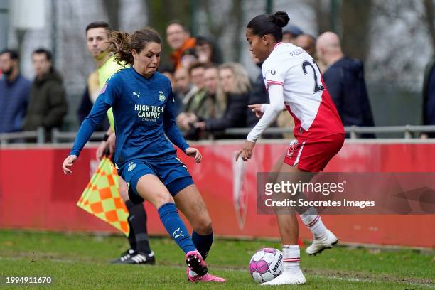 Melanie Bross of PSV Women, Joni Paliama of FC Utrecht Women during the Dutch Eredivisie Women match between FC Utrecht Women v PSV Women at the...