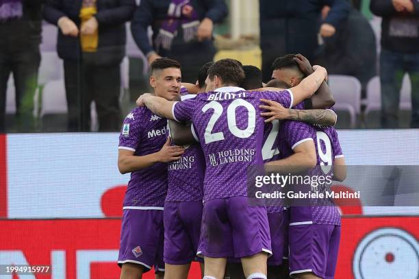 Nicolás Iván González of ACF Fiorentina celebrates after scoring a goal during the Serie A TIM match between ACF Fiorentina and Frosinone Calcio -...