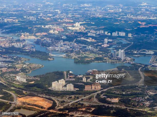aerial view of putrajaya, malaysia - estado de selangor fotografías e imágenes de stock