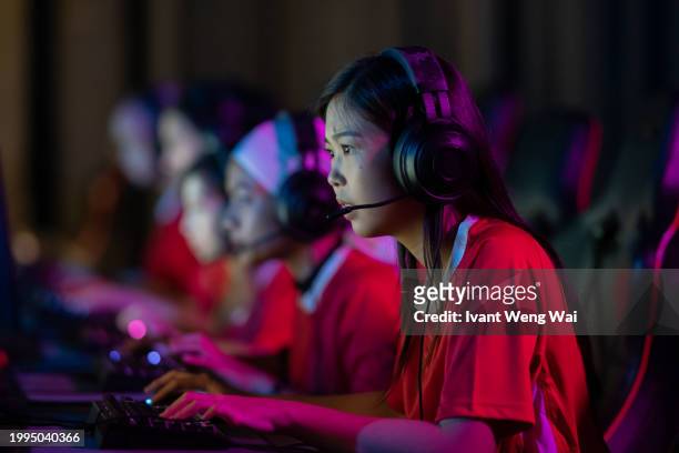 asian female esport player on final match - championship final round stock pictures, royalty-free photos & images