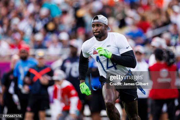 Metcalf of the Seattle Seahawks and NFC runs a route during the 2024 NFL Pro Bowl at Camping World Stadium on February 04, 2024 in Orlando, Florida.