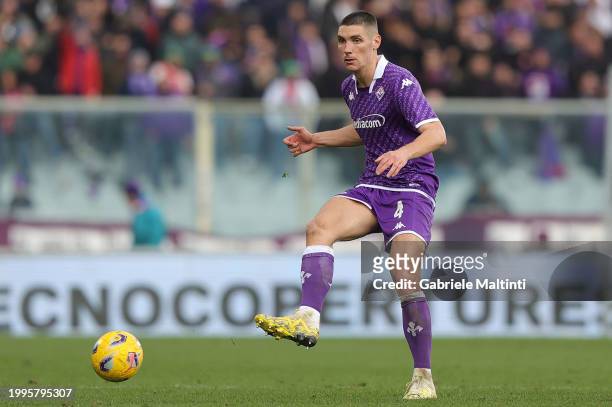 Nikola Milenkovic of ACF Fiorentina in action during the Serie A TIM match between ACF Fiorentina and Frosinone Calcio - Serie A TIM at Stadio...