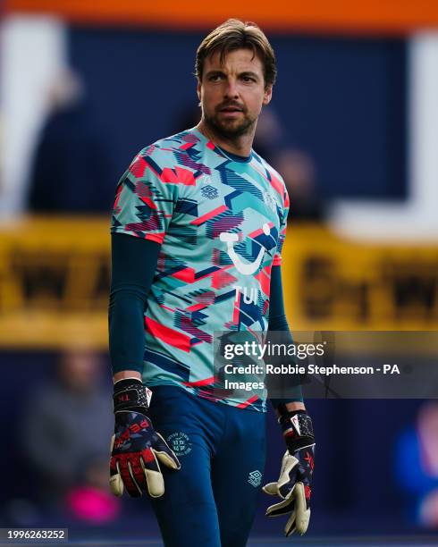 Luton Town goalkeeper Tim Krul during the Premier League match at Kenilworth Road, Luton. Picture date: Saturday February 10, 2024.