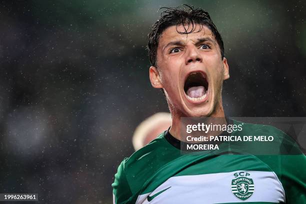 Sporting Lisbon's Portuguese defender Eduardo Quaresma celebrates after scoring his team's second goal during the Portuguese league football match...