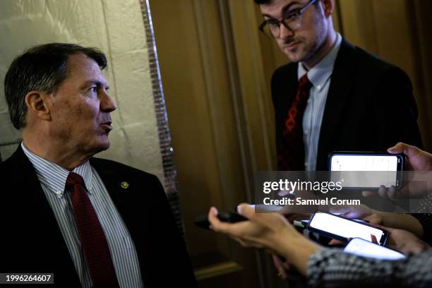 Mike Rounds Upset 4,947 Mike Rounds Photos & High Res Pictures - Getty Images