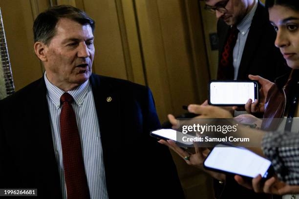 Mike Rounds Smiling 4,947 Mike Rounds Photos & High Res Pictures - Getty Images