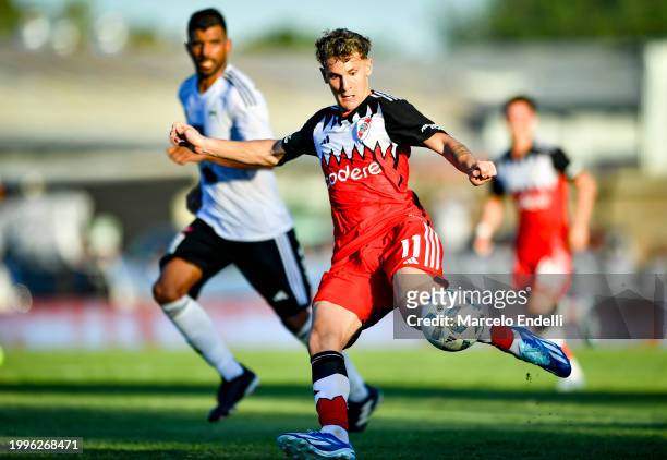 Facundo Colidio of River Plate kicks the ball during a Copa de la Liga 2024 group A match between Deportivo Riestra and River Plate at Estadio...