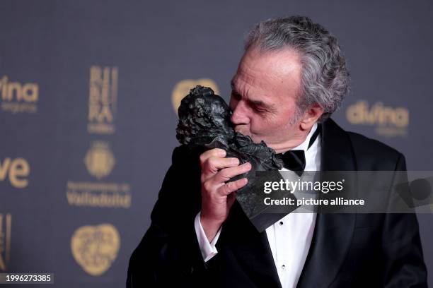 Valladolid, Spain; .- Jose Coronado winner of Best Supporting Actor at the Goya 2024. Characters on the Red Carpet of the Goya Awards 2024. Photo:...