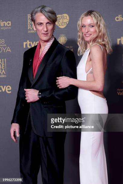 Valladolid, Spain; .- Actor Ernesto Alterio and Ella Jazz. Characters on the Red Carpet of the Goya Awards 2024. Photo: Juan Carlos Rojas
