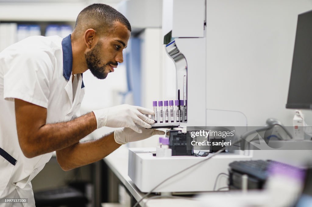 Scientist working in the laboratory