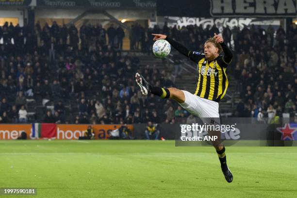 Giovanni van Zwam of Vitesse during the Dutch Eredivisie match between Heracles Almelo and Vitesse at the Erve Asito stadium on February 10, 2024 in...