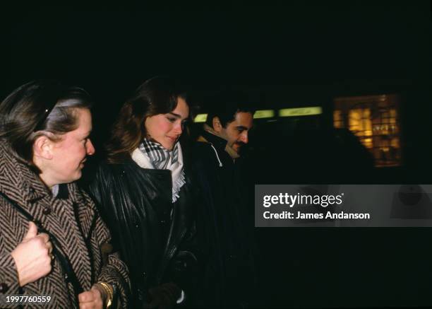 American actress Brooke Shields with her mother and Egyptian Dodi Al Fayed on winter holiday in Gstaad, Switzerland, 6 January 1985.