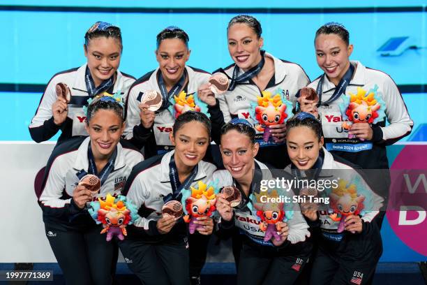 Bronze medallists Anita Alvarez, Calista Liu, Jaime Czarkowski, Jacklyn Luu, Megumi Field, Daniella Ramirez, Audrey Kwon and Natalia Vega of Team...