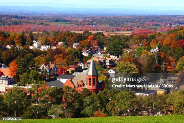 high angle view of trees and buildings against sky,vernon,connecticut,united states,usa - connecticut fotografías e imágenes de stock